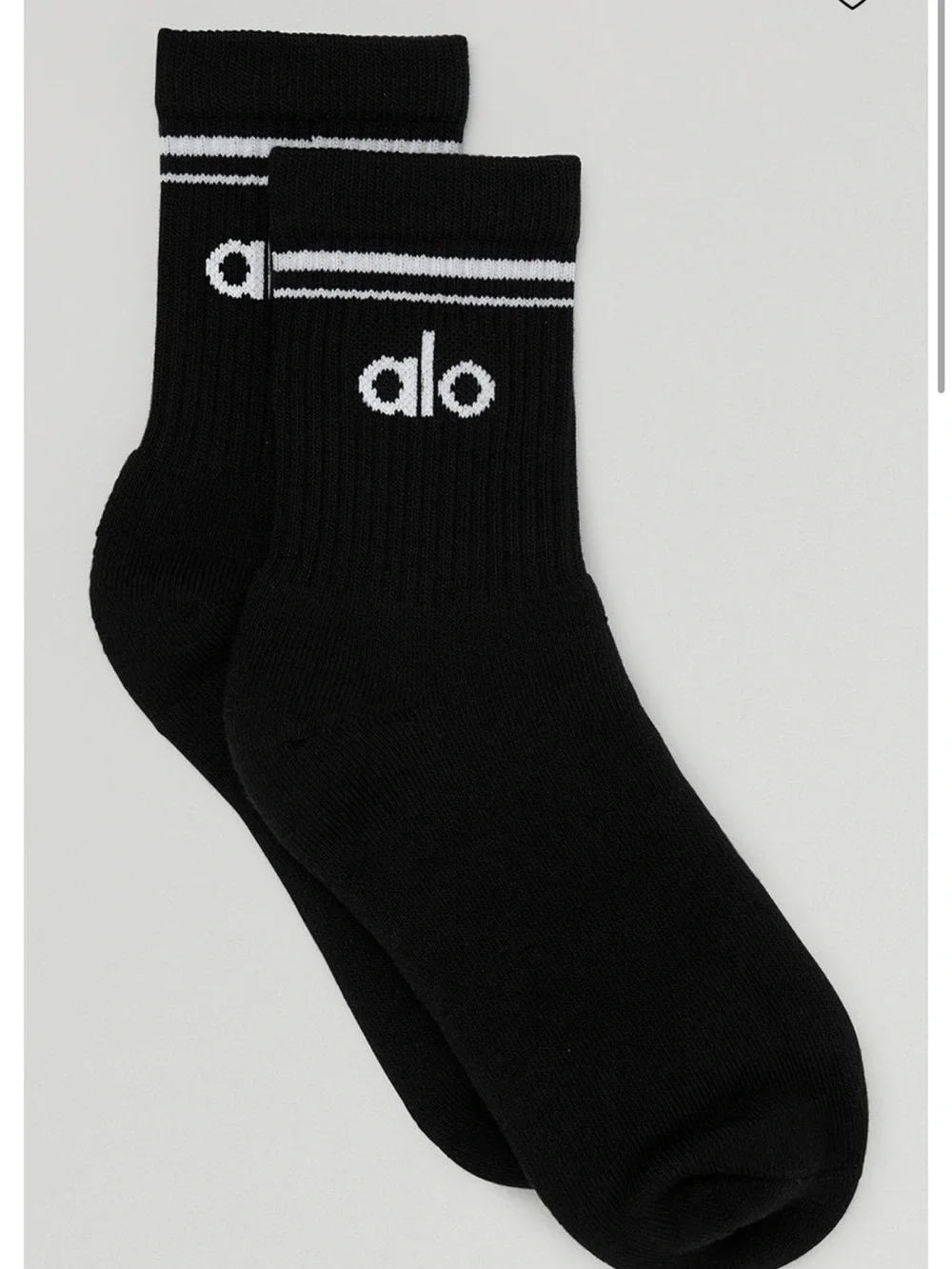 NWT Alo Half Crew Throwback socks in Black/White sz Medium